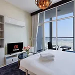 Livbnb - Prime Located Studio, Near To Attractions