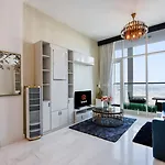 Livbnb - Prime Located Studio, Near To Attractions